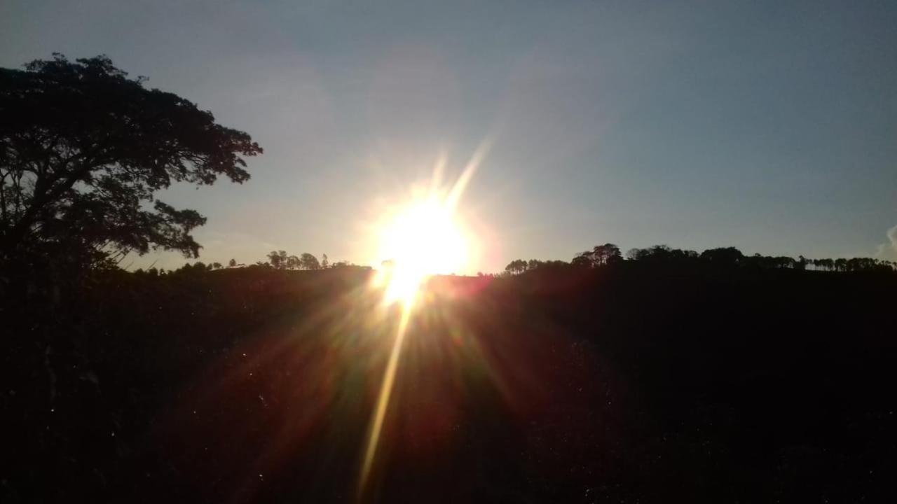 Pousada Amanhecer Na Mantiqueira Hotel Águas de Lindóia Exterior foto